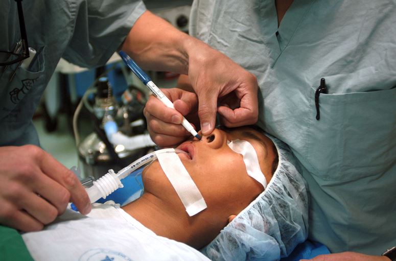 specialists doing a surgery